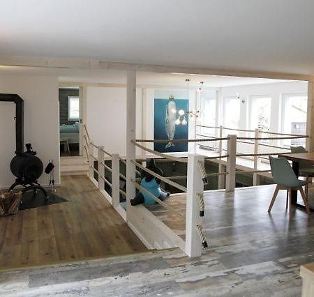 Inn66 Poolhaus Sundern Bagian luar foto